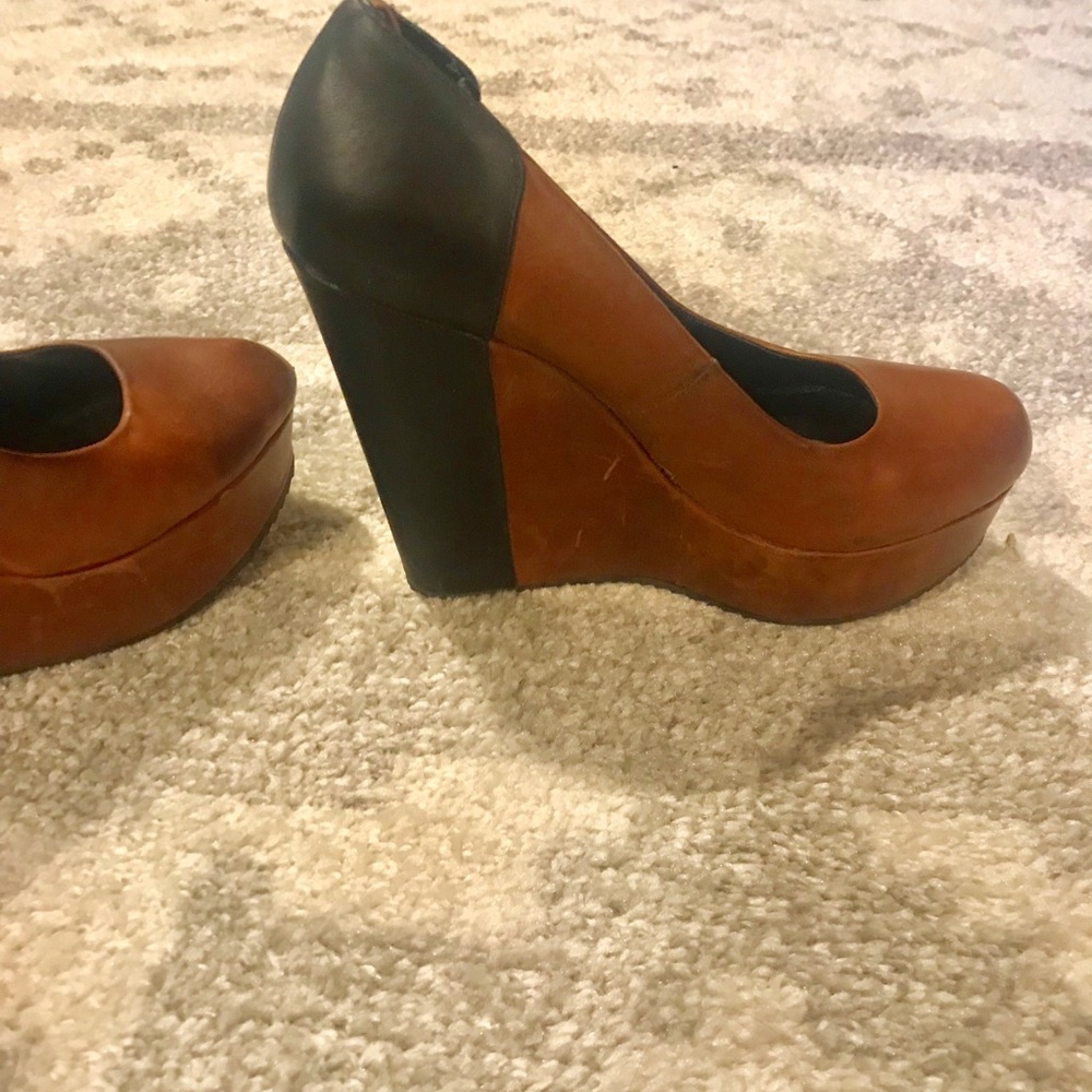 Aldo platforms